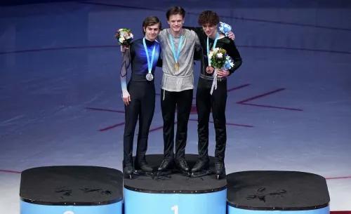 Атака на уставшего Петра. Разобрали контент трёх конкурентов Гуменника в Челябинске