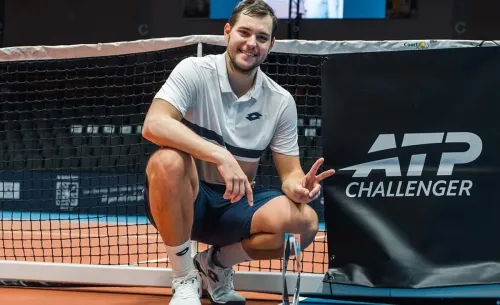 Смял итальянца и взял второй титул. Талант российского тенниса официально возродился