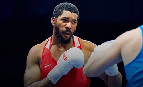 Чемпионат СПб выиграл несостоявшийся порноактёр. Отец боксёра мог убить пантеру