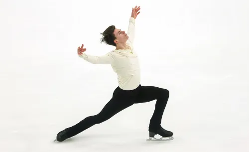 Пережил смерть родителей и затмил Малинина. Американец Максим Наумов сотворил чудо