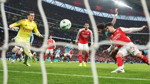 «Золотой матч» в АПЛ. Отдаст ли «Арсенал» титул «Манчестер Сити» вновь?