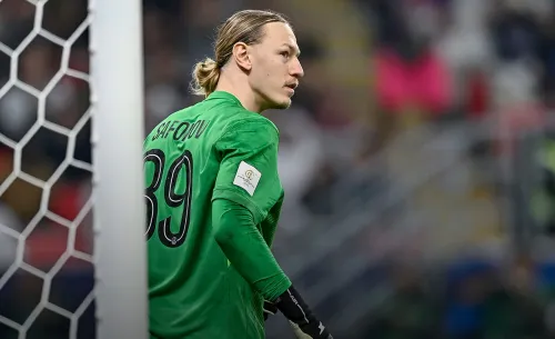 Украинцы отменили, бразильцы увидели заговор. Не все признали величие Сафонова