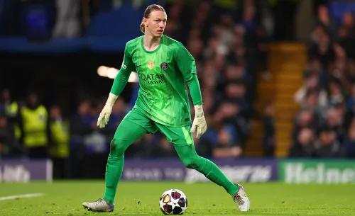 Сафонов под угрозой, но его может спасти Забарный. Комичный расклад до игры с «Ливерпулем»