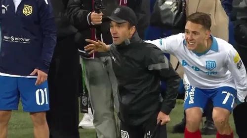 «Аут! Аут! Выбей в аут!» Игрок Медийной футбольной лиги завоевал титул «Идиотский поступок года»