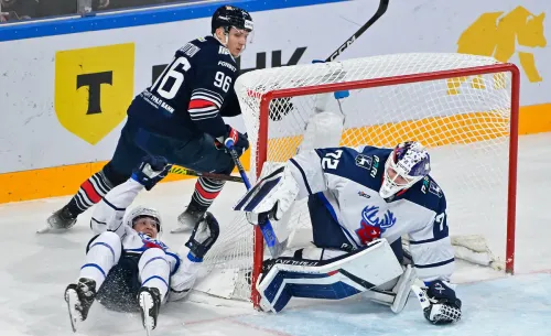 На что ставить в серии «Металлург» — «Торпедо». Фора на «Магнитку» и минимум голов