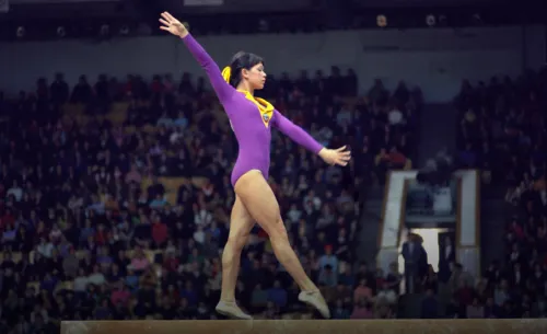 Великую гимнастку засудили на родной земле. Её заставили делиться золотой медалью