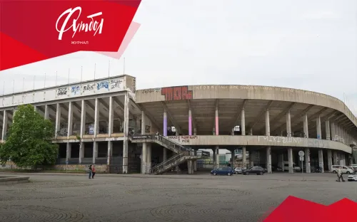 Атлант поник плечами. Как постепенно разрушается самая большая арена в мире