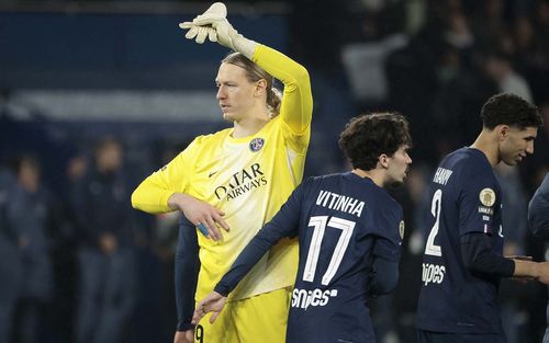 Ошибки Сафонова стали привычкой. Матвея начинают уничтожать во Франции