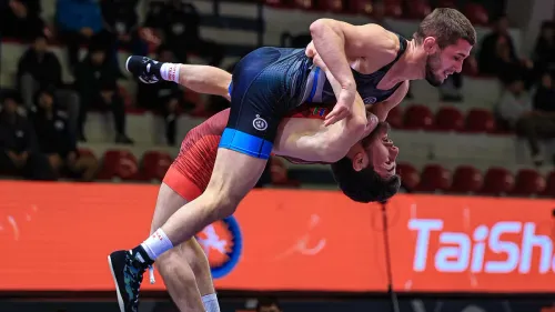 Когда Евросоюз не помеха. Россия стартовала с двух золотых медалей на ЧЕ по борьбе