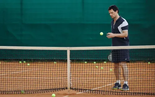 Козловский снова тренер. Что известно о грядущем сериале «Первая ракетка»