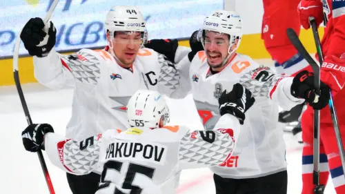 «Авангард» захватил сборную КХЛ. Старт полуфинала Кубка Гагарина выдался жарким