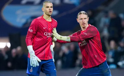 Сафонов хладнокровно рушит карьеру Шевалье. Теперь против француза и Дидье Дешам 