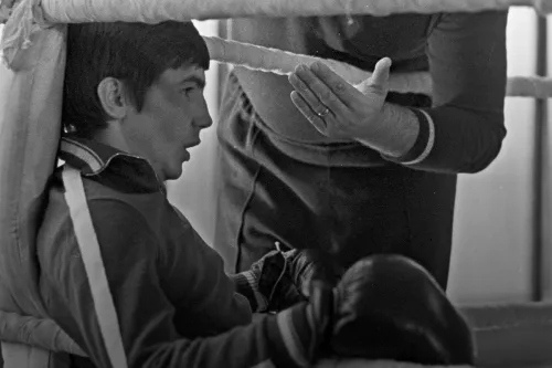 Ярость и алкоголь помешали ему стать великим. История первого чемпиона мира по боксу