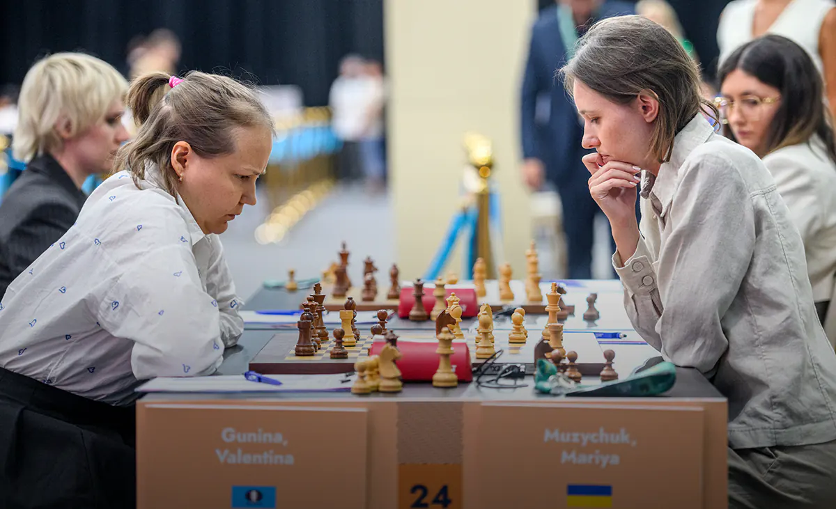 valentina-gunina-mariya-muzychuk-foto-fide.webp