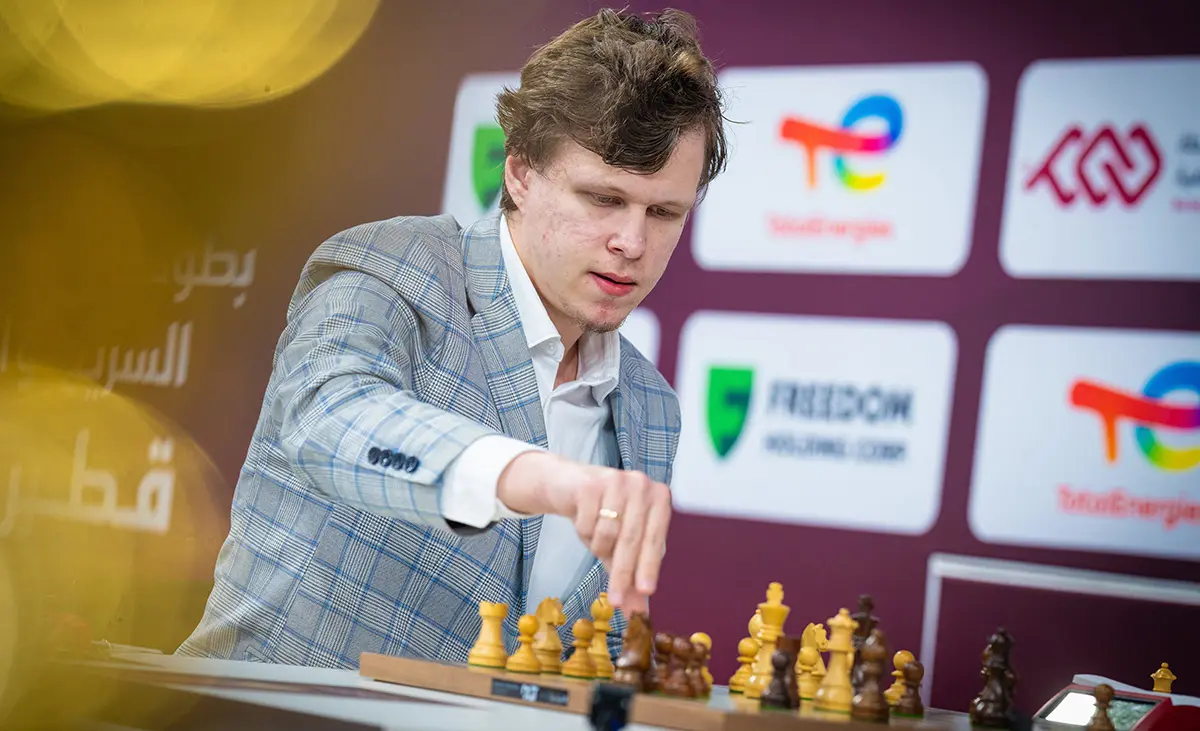 vladislav-artemev-magnus-karlsen-foto-fide-00001.webp