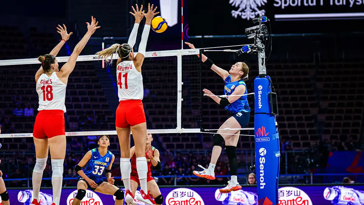 yaponiya-turciya-zhenskiy-voleybol-foto-VNL-00001.webp
