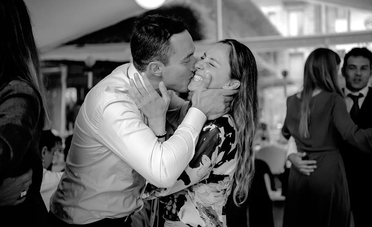 zhan_daniel_pession_i_eliza_arlian_foto_socseti_zhana_danielya_pessiona (2).webp